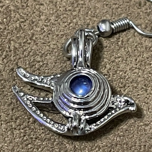 Bird Cage Earrings with Pearl - Picture 2 of 5